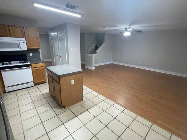 906 Yacht Court, Crosby, TX 77532