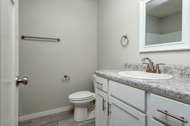 938 South Montpelier Court, Republic, MO 65738