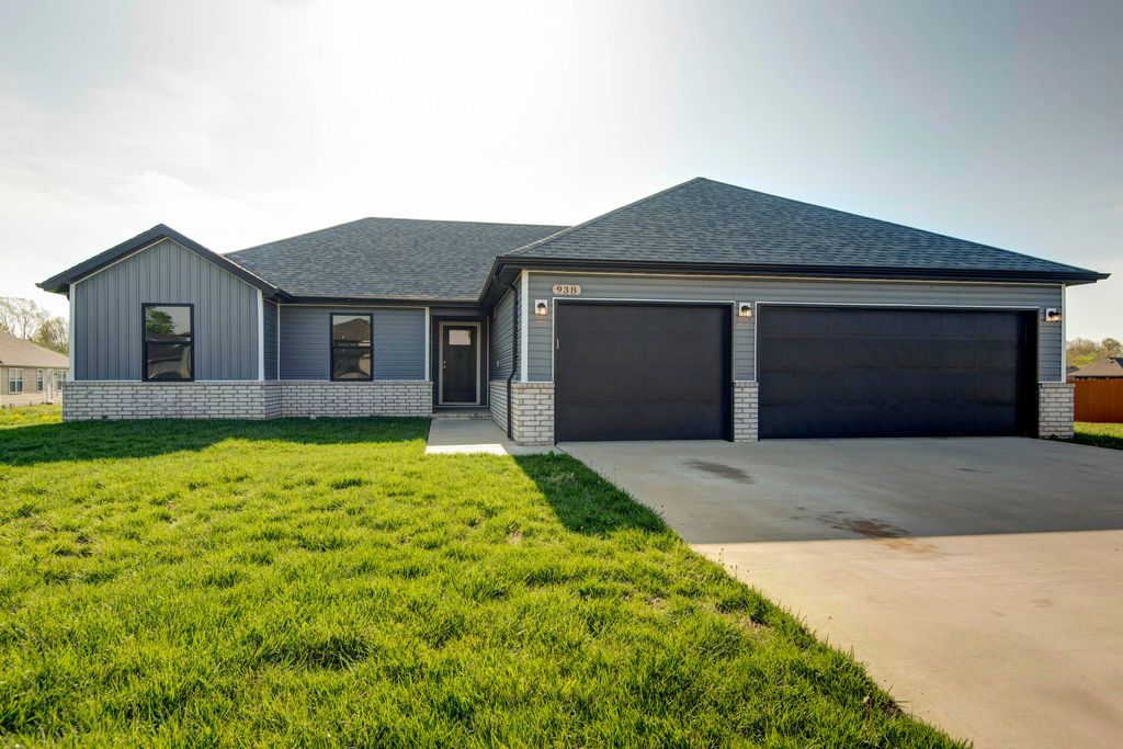 938 South Montpelier Court, Republic, MO 65738