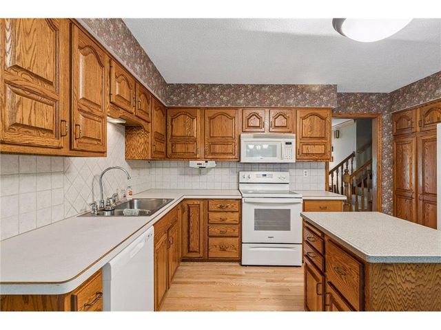 1705 Laurel Avenue, Hudson, WI 54016