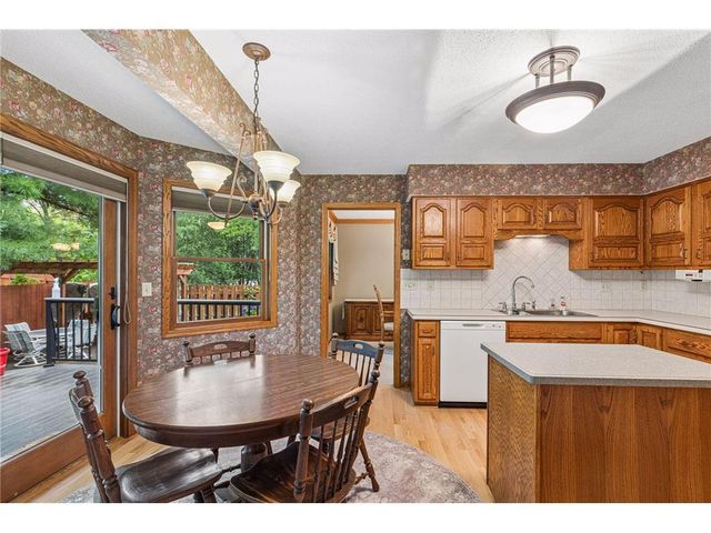 1705 Laurel Avenue, Hudson, WI 54016
