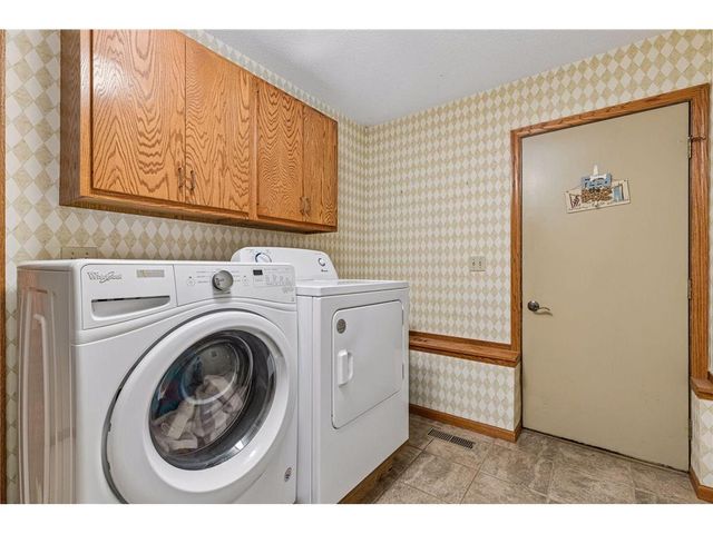 1705 Laurel Avenue, Hudson, WI 54016