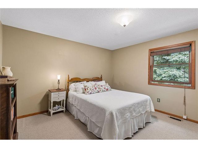 1705 Laurel Avenue, Hudson, WI 54016