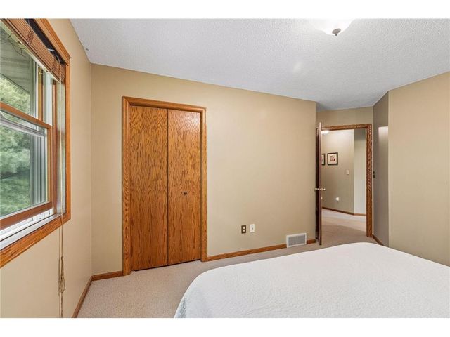 1705 Laurel Avenue, Hudson, WI 54016