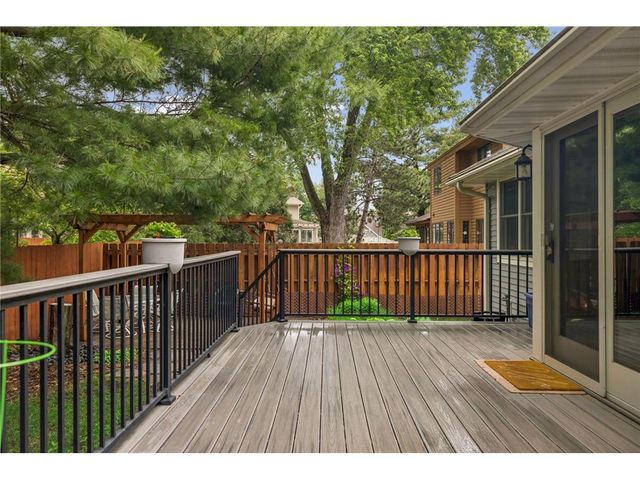 1705 Laurel Avenue, Hudson, WI 54016