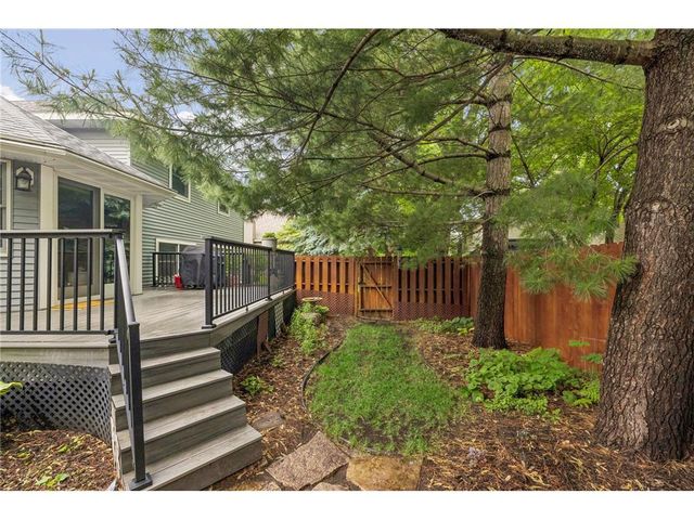 1705 Laurel Avenue, Hudson, WI 54016