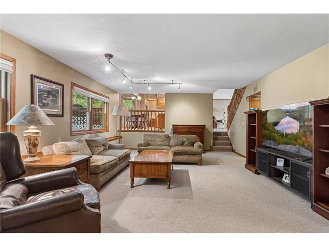 1705 Laurel Avenue, Hudson, WI 54016