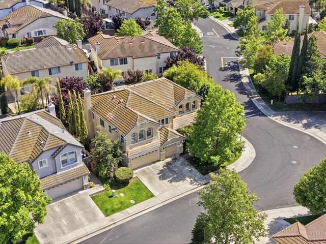 9707 Nature Trail Way, Elk Grove, CA 95757