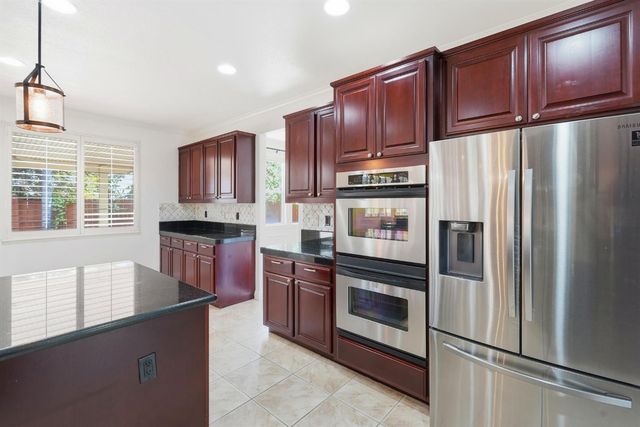 9707 Nature Trail Way, Elk Grove, CA 95757