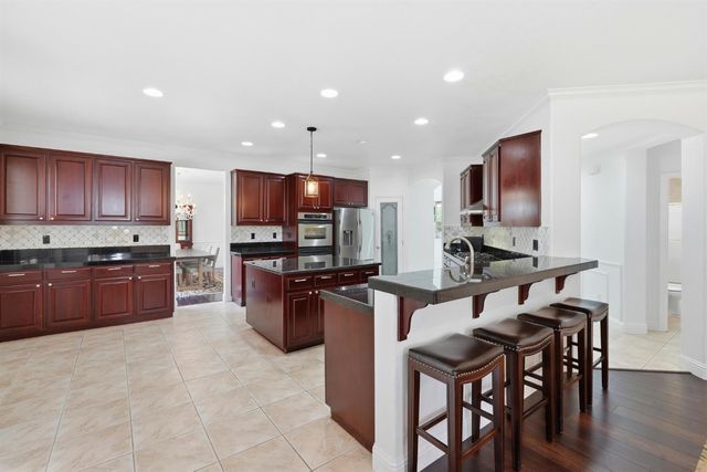 9707 Nature Trail Way, Elk Grove, CA 95757