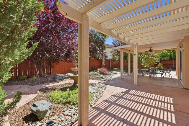 9707 Nature Trail Way, Elk Grove, CA 95757