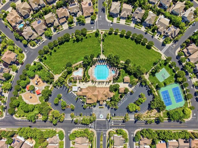 9707 Nature Trail Way, Elk Grove, CA 95757