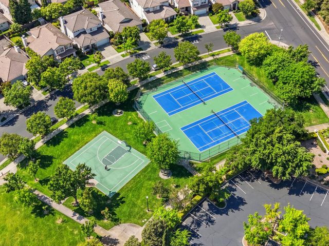 9707 Nature Trail Way, Elk Grove, CA 95757