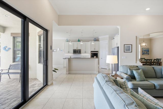 11513 NW 81st Place, Parkland, FL 33076