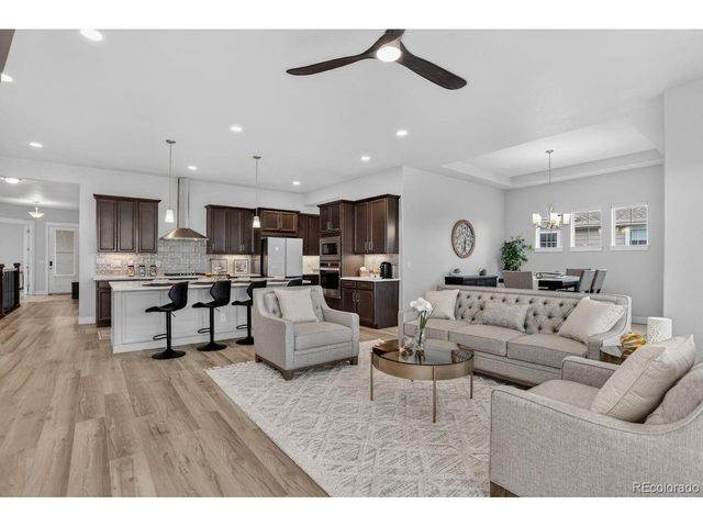 8823 S Quemoy Ct, Aurora, CO 80016