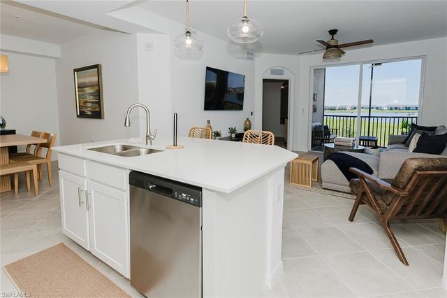 5651 Double Eagle CIR 4328, Ave Maria, FL 34142