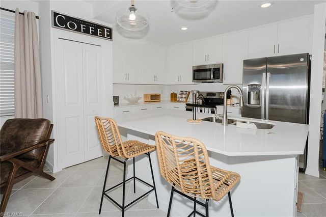 5651 Double Eagle CIR 4328, Ave Maria, FL 34142