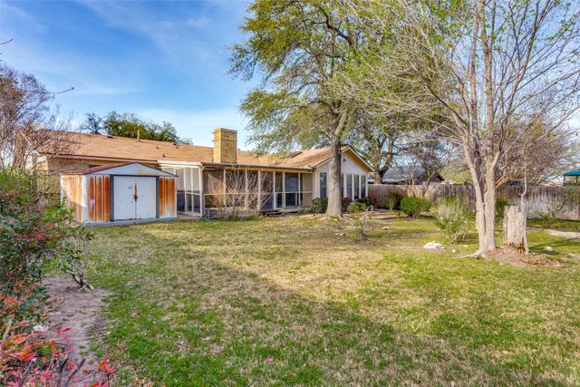 4504 Mink Drive, Haltom City, TX 76117