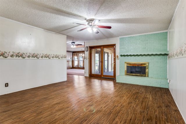 4504 Mink Drive, Haltom City, TX 76117