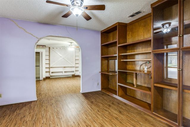 4504 Mink Drive, Haltom City, TX 76117