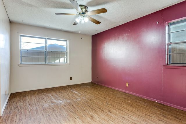 4504 Mink Drive, Haltom City, TX 76117