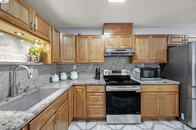 1615 85Th Ave, Oakland, CA 94621