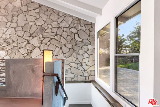 1127 Angelo Drive, Beverly Hills, CA 90210
