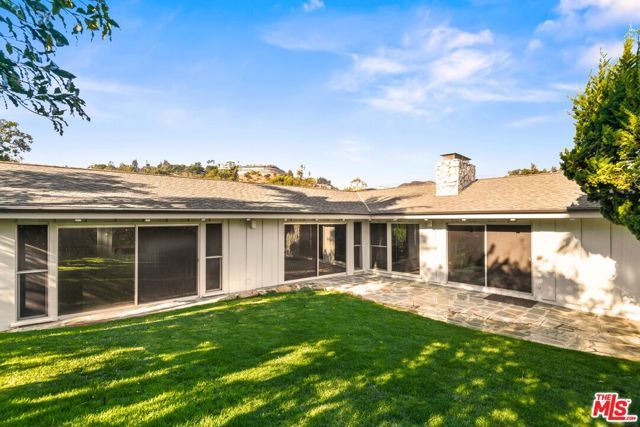 1127 Angelo Drive, Beverly Hills, CA 90210