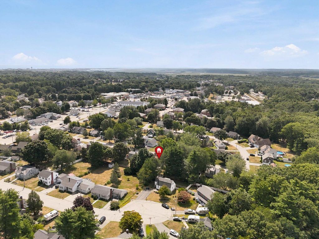 Image 19 of property listing at 13 Fairfield Drive, Hampton, NH 03842