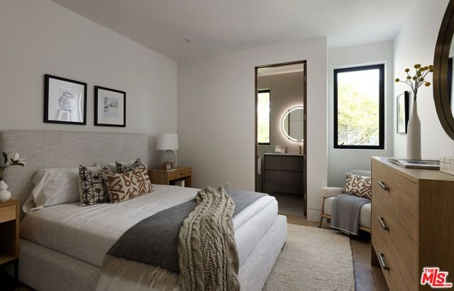 3711 May Street, Los Angeles, CA 90066