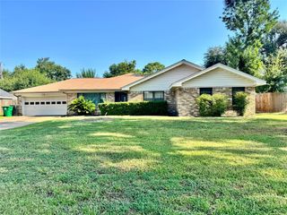 10322 Raritan Drive, Houston, TX 77043