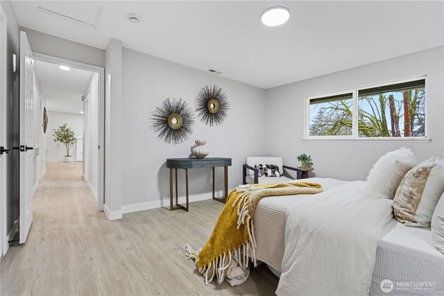 9808 S 252nd St, Kent, WA 98030