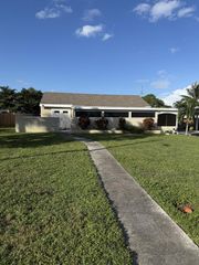 373 Glenn Road, West Palm Beach, FL 33405