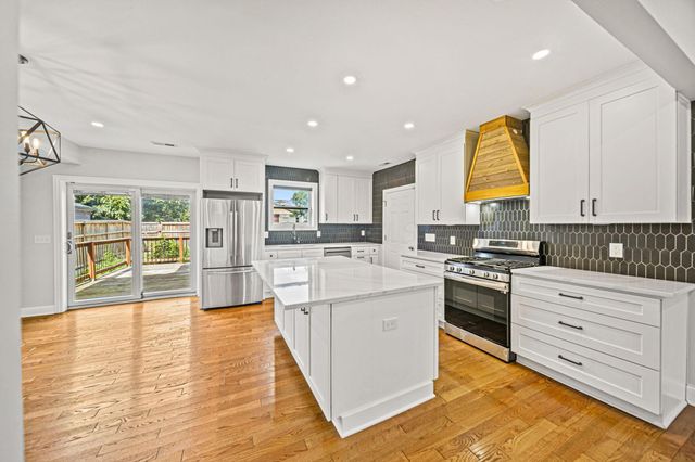 650 Stewart Avenue, Columbus, OH 43206