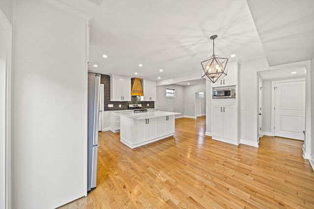 650 Stewart Avenue, Columbus, OH 43206