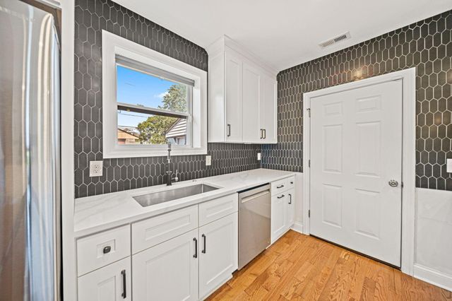 650 Stewart Avenue, Columbus, OH 43206