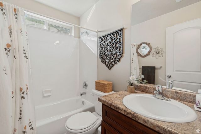 4318 N ROBBINS CIR, Eagle Mountain, UT 84005