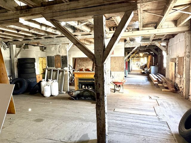 55 Mill St, Brookfield, MA 01506