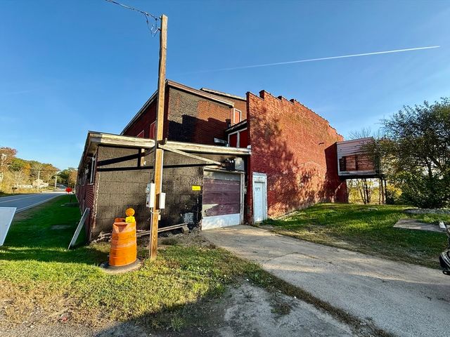 55 Mill St, Brookfield, MA 01506