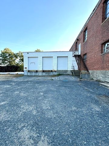55 Mill St, Brookfield, MA 01506
