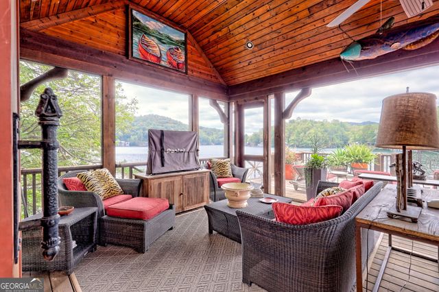 206 Doe Trail, Clayton, GA 30525