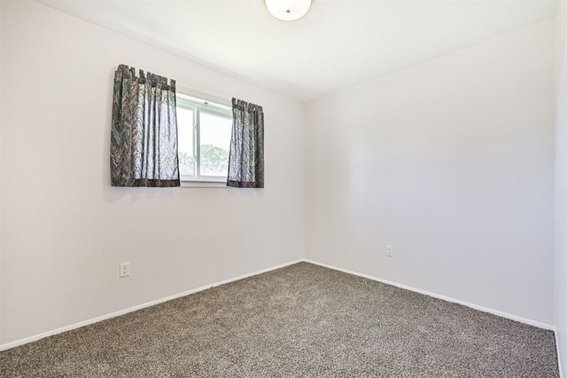 304 Avondale Lane, Friendswood, TX 77546