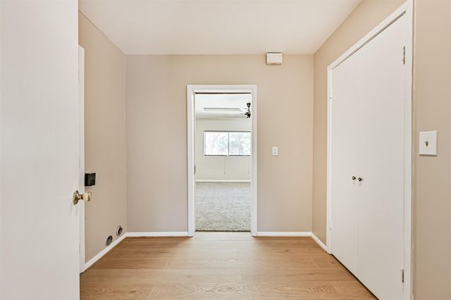 304 Avondale Lane, Friendswood, TX 77546