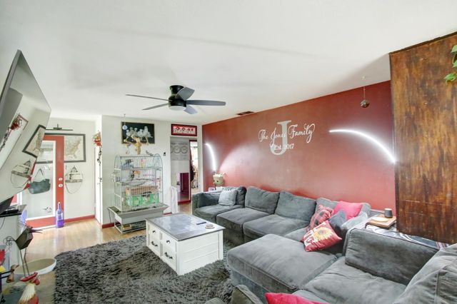 6737 Judistine Dr, Fair Oaks, CA 95628