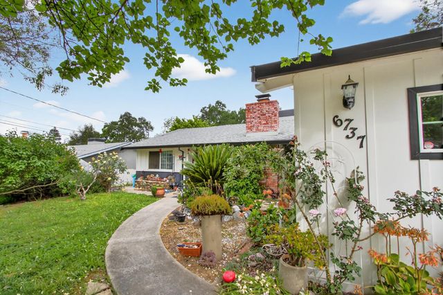 6737 Judistine Dr, Fair Oaks, CA 95628