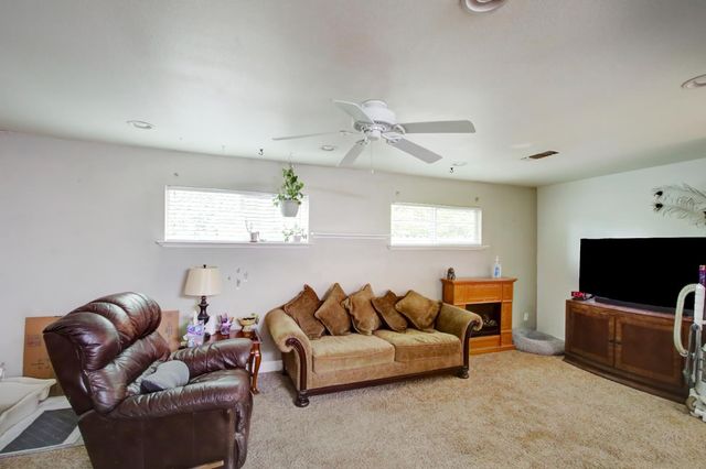 6737 Judistine Dr, Fair Oaks, CA 95628