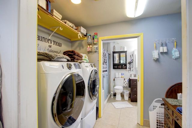 6737 Judistine Dr, Fair Oaks, CA 95628