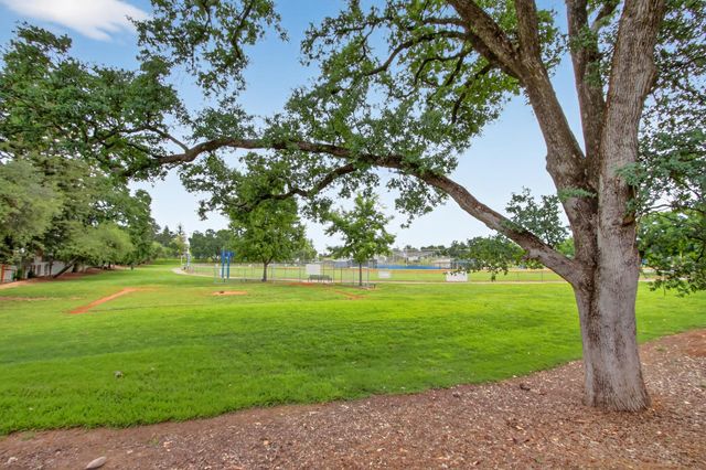 6737 Judistine Dr, Fair Oaks, CA 95628