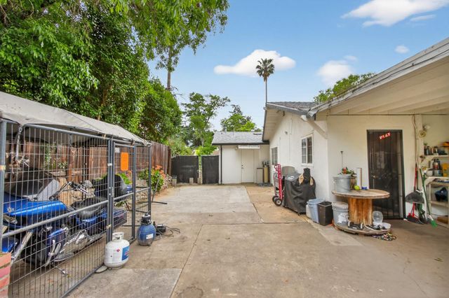 6737 Judistine Dr, Fair Oaks, CA 95628