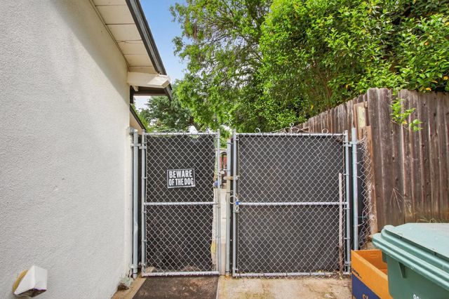 6737 Judistine Dr, Fair Oaks, CA 95628